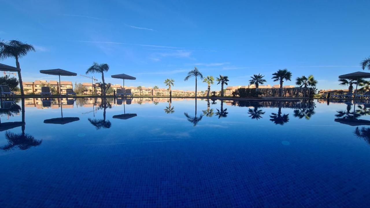 Mini-Villa Situee Dans Une Residence Prestigia A Marrakech, Avec Une Vue Sur La Piscine Et Le Golf Une Securite 24H Sur 24 Et Une Proximite Ideale De L Aeroport 5 Minutes C Est Une Offre Parfaite Pour Des Vacances Марракеш Экстерьер фото