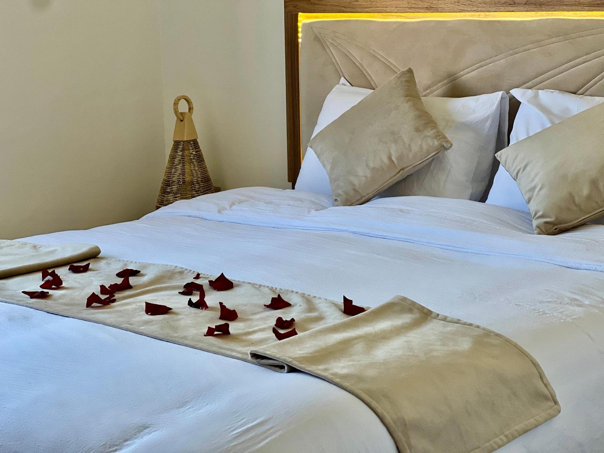Mini-Villa Situee Dans Une Residence Prestigia A Marrakech, Avec Une Vue Sur La Piscine Et Le Golf Une Securite 24H Sur 24 Et Une Proximite Ideale De L Aeroport 5 Minutes C Est Une Offre Parfaite Pour Des Vacances Марракеш Экстерьер фото