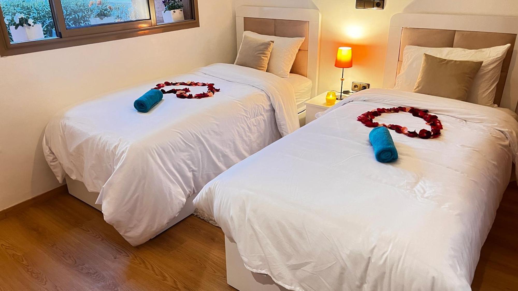Mini-Villa Situee Dans Une Residence Prestigia A Marrakech, Avec Une Vue Sur La Piscine Et Le Golf Une Securite 24H Sur 24 Et Une Proximite Ideale De L Aeroport 5 Minutes C Est Une Offre Parfaite Pour Des Vacances Марракеш Экстерьер фото